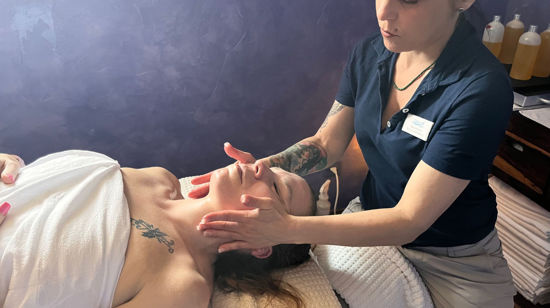 Bild von Relaxing Facial 25 Minuten